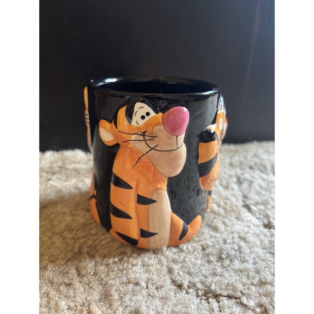 Disney Store Vintage Tigger Mug Ceramic 3D Raised Relief Black Coffee Cup